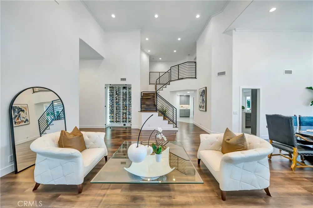 3793 Camino Codorniz Calabasas, CA 91302