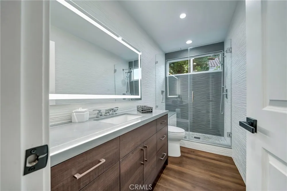 3793 Camino Codorniz Calabasas, CA 91302