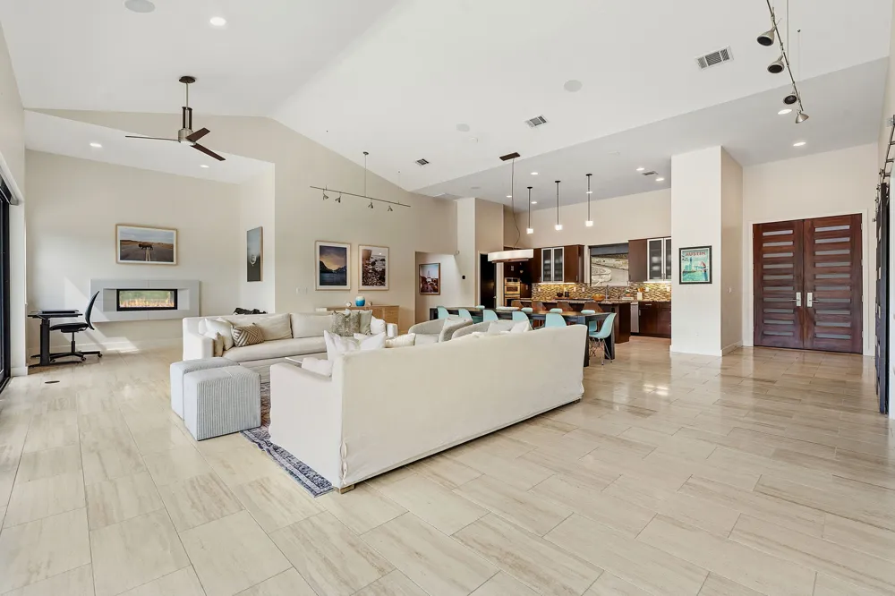 3605 Robbins Road Austin, TX 78730