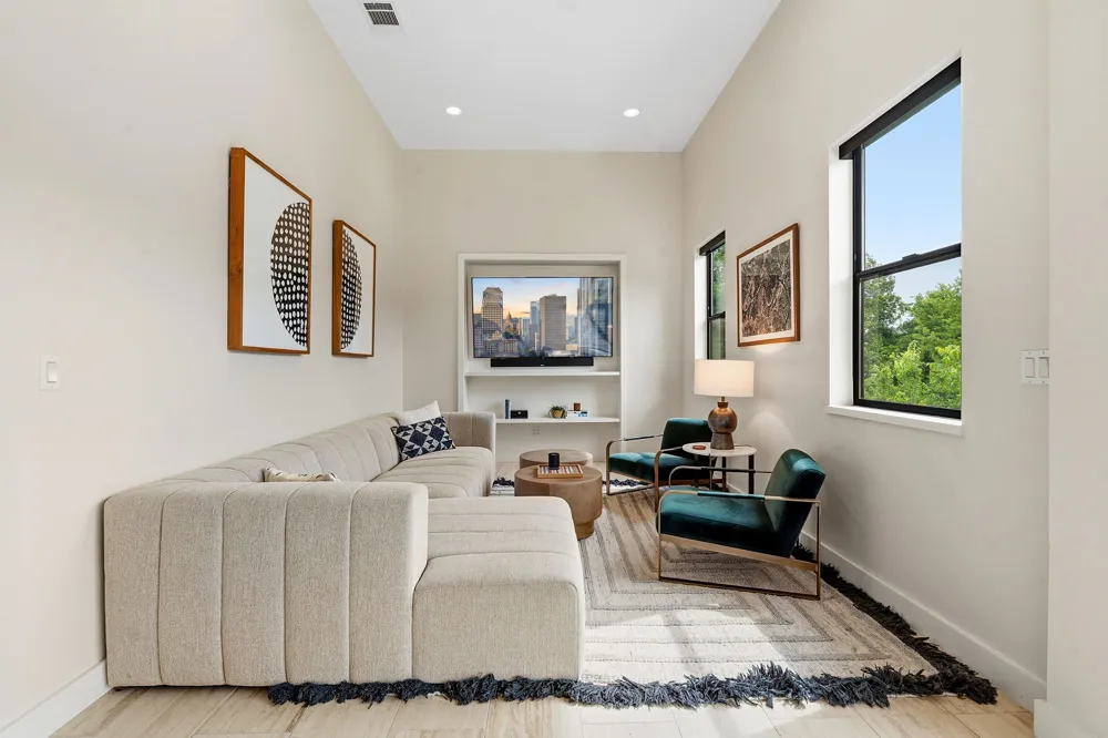 3605 Robbins Road Austin, TX 78730