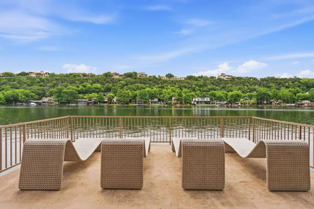 3605 Robbins Road Austin, TX 78730