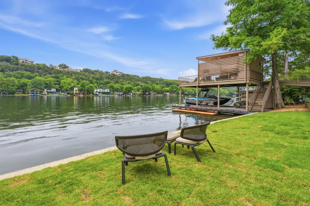 3605 Robbins Road Austin, TX 78730