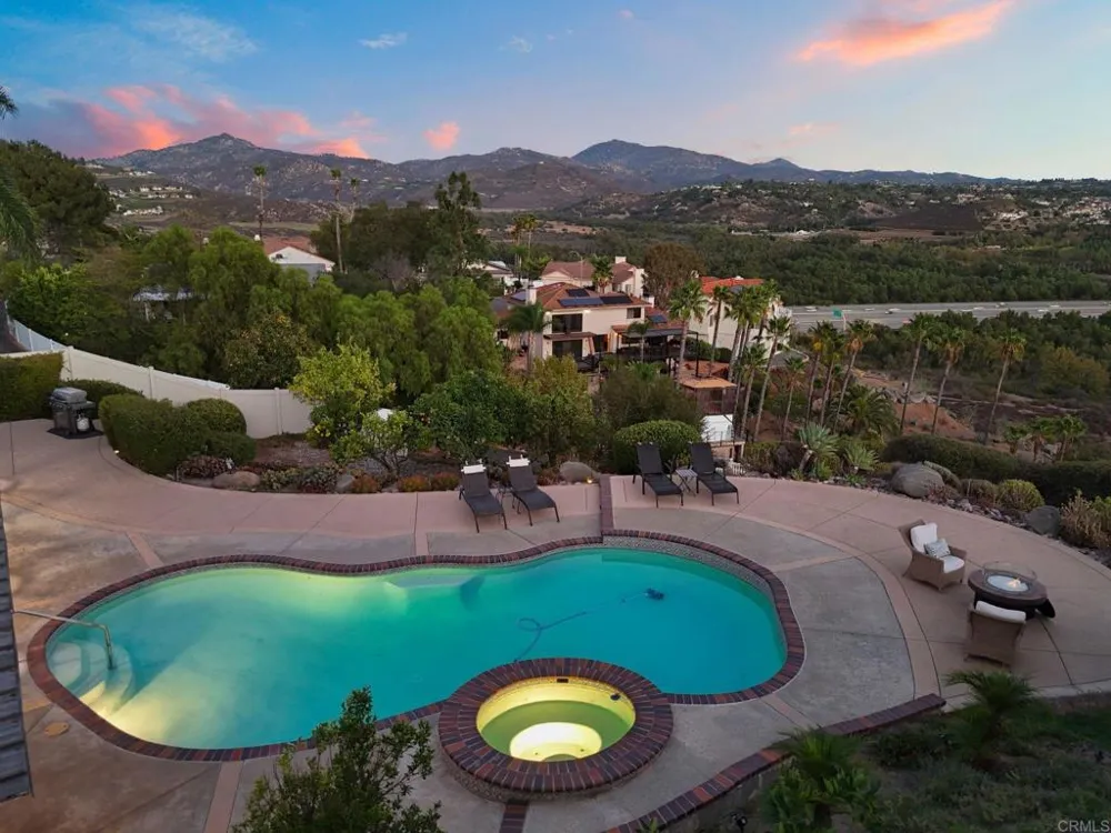 3558 Avenida Amorosa Escondido, CA 92029