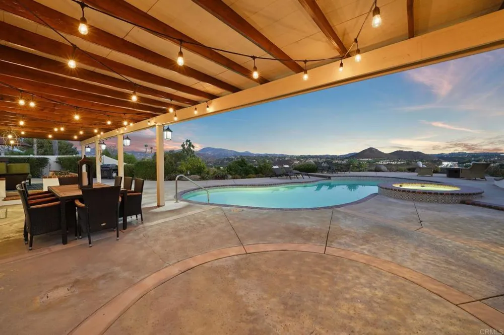 3558 Avenida Amorosa Escondido, CA 92029