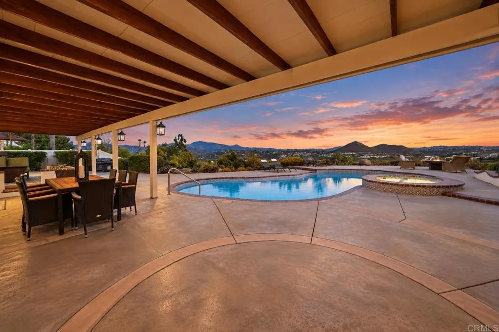 3558 Avenida Amorosa Escondido, CA 92029