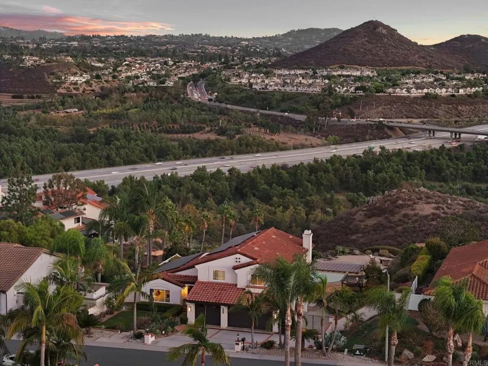 3558 Avenida Amorosa Escondido, CA 92029