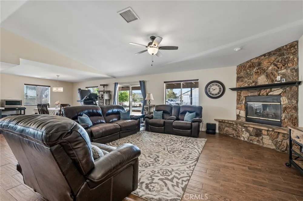 58235 Paxton Yucca Valley, CA 92284