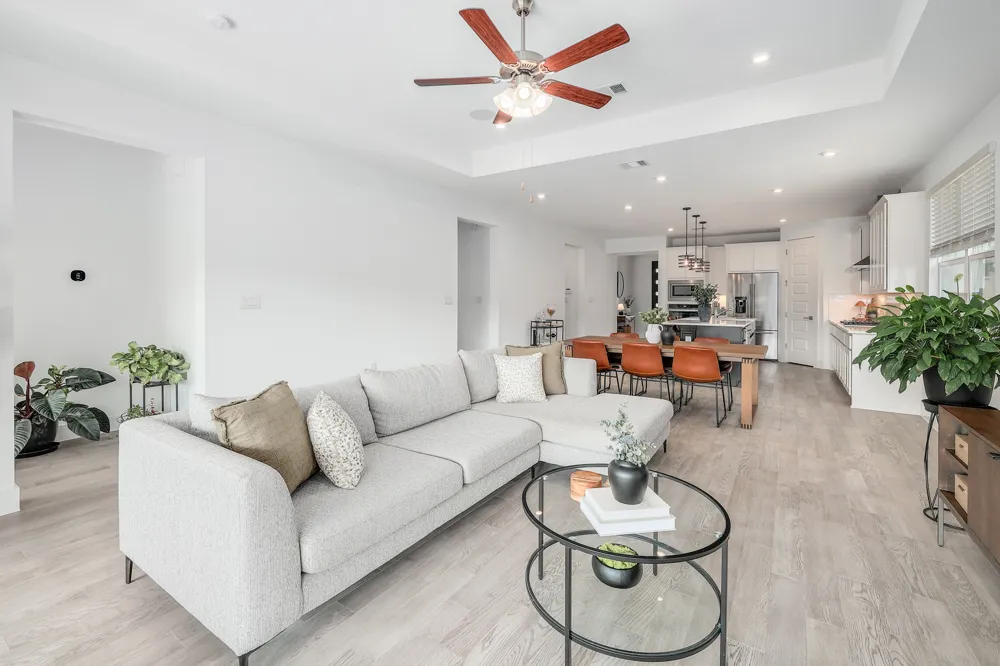1340 Brescia Walk Leander, TX 78641
