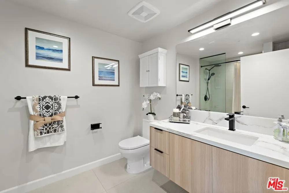 321 S Oxford Ave #603 Los Angeles, CA 90010
