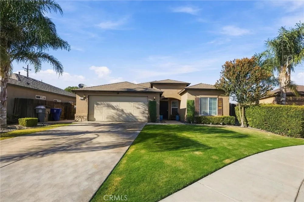402 Dagenham Court Bakersfield, CA 93307