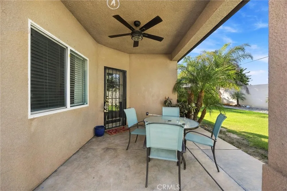 402 Dagenham Court Bakersfield, CA 93307