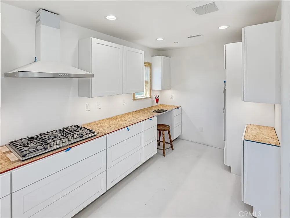 26885 Modoc Lake Arrowhead, CA 92352