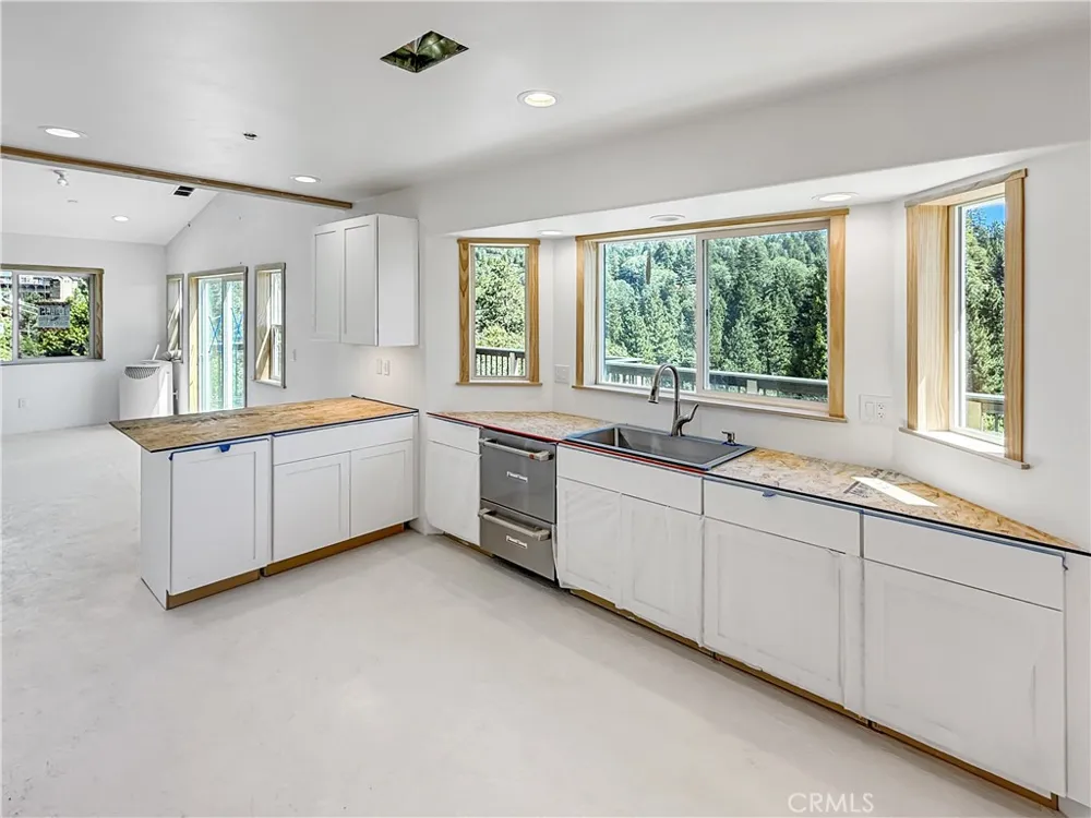26885 Modoc Lane Lake Arrowhead, CA 92352