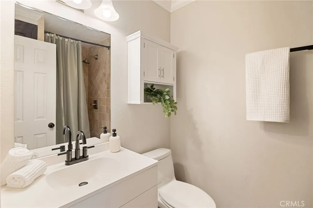 645 Chestnut Long Beach, CA 90802