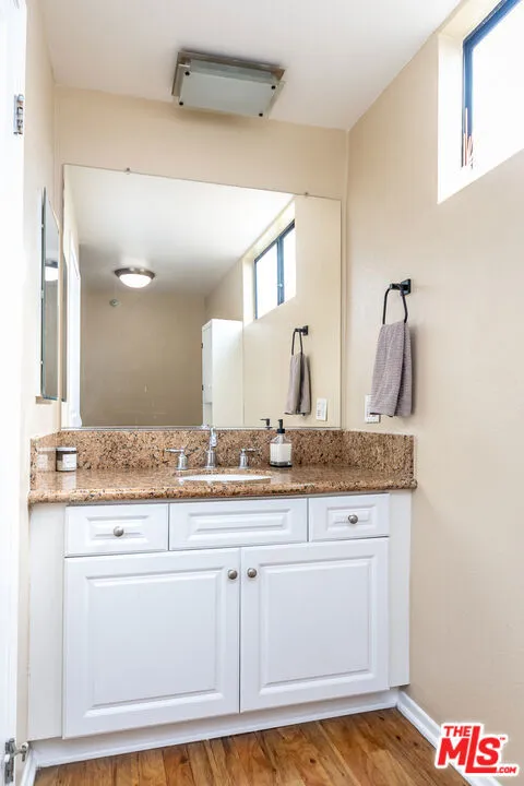 7320 Hawthorn Avenue #121 Los Angeles, CA 90046