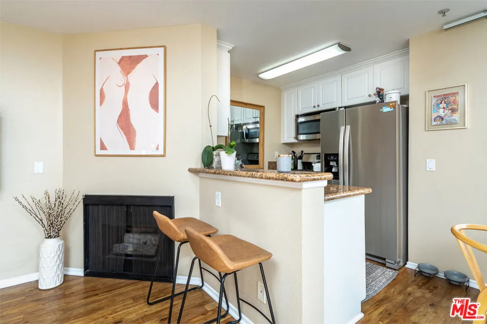 7320 Hawthorn Avenue #121 Los Angeles, CA 90046