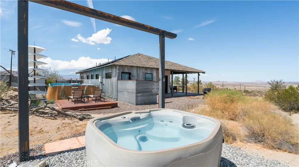 7285 Mount Lassen Joshua Tree, CA 92252