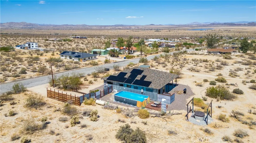 7285 Mount Lassen Joshua Tree, CA 92252