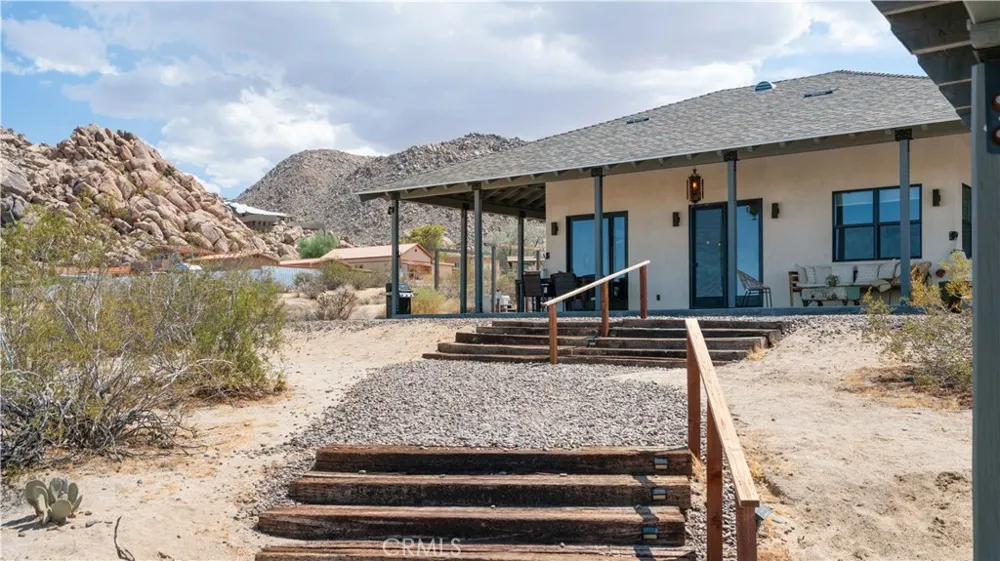 7285 Mount Lassen Joshua Tree, CA 92252