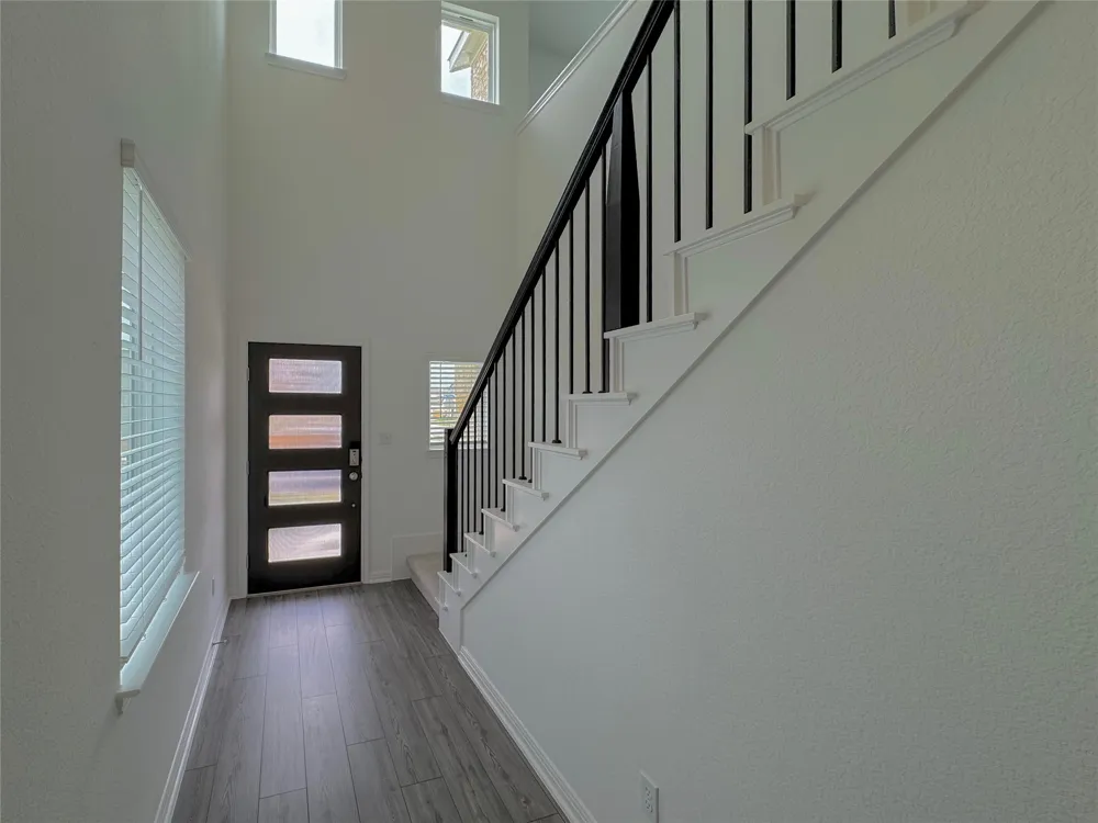 211 Mad Pupper Drive Buda, TX 78610