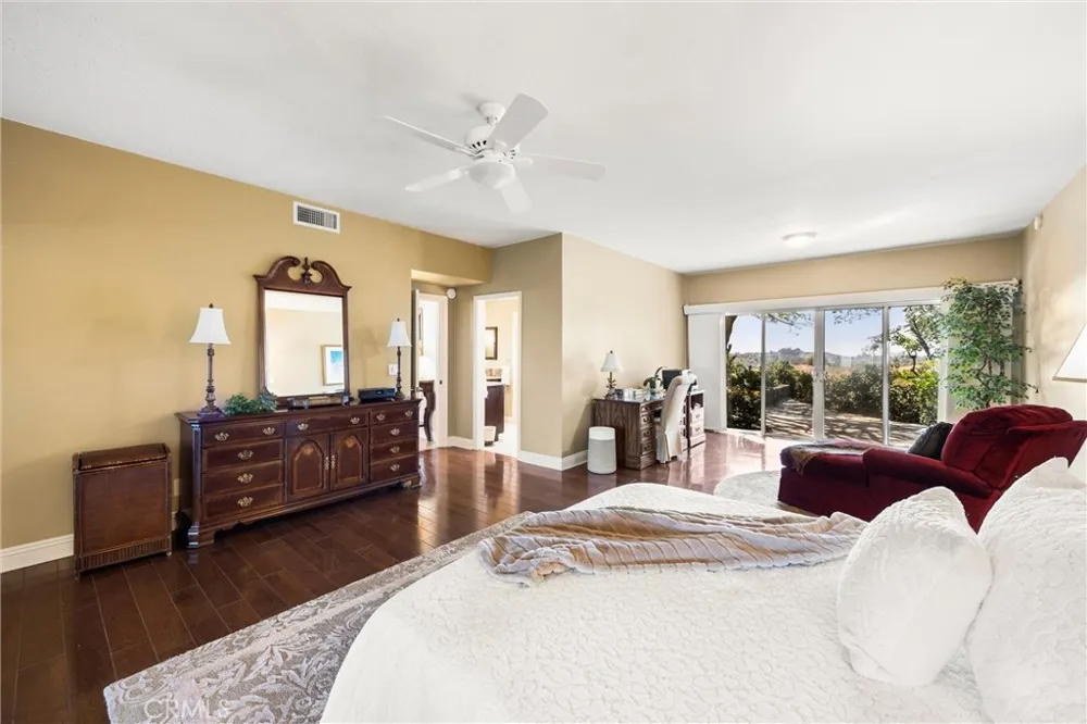 2621 Mountain Claremont, CA 91711