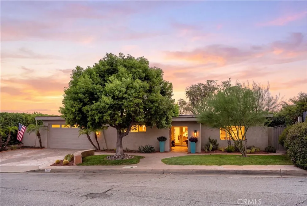 2621 Mountain Claremont, CA 91711