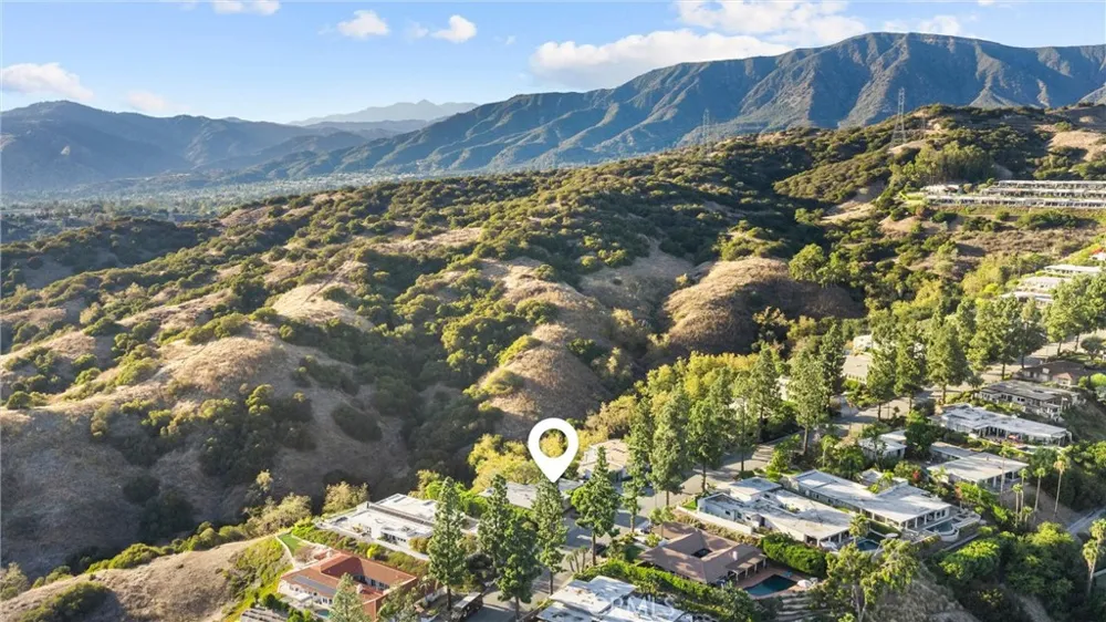 2621 Mountain Claremont, CA 91711