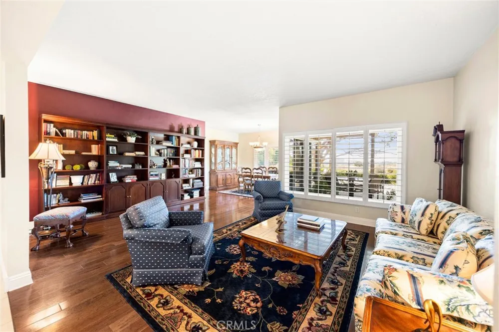 2621 Mountain Claremont, CA 91711