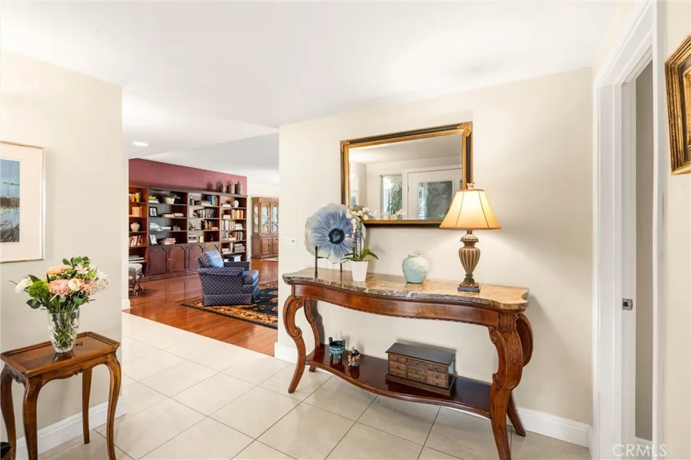 2621 Mountain Claremont, CA 91711