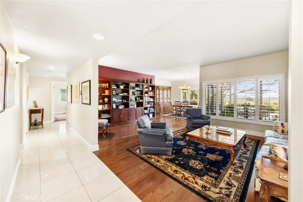 2621 Mountain Claremont, CA 91711