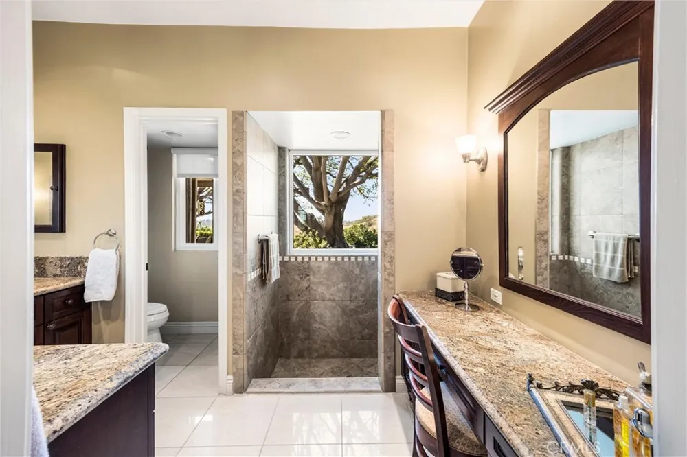 2621 Mountain Claremont, CA 91711