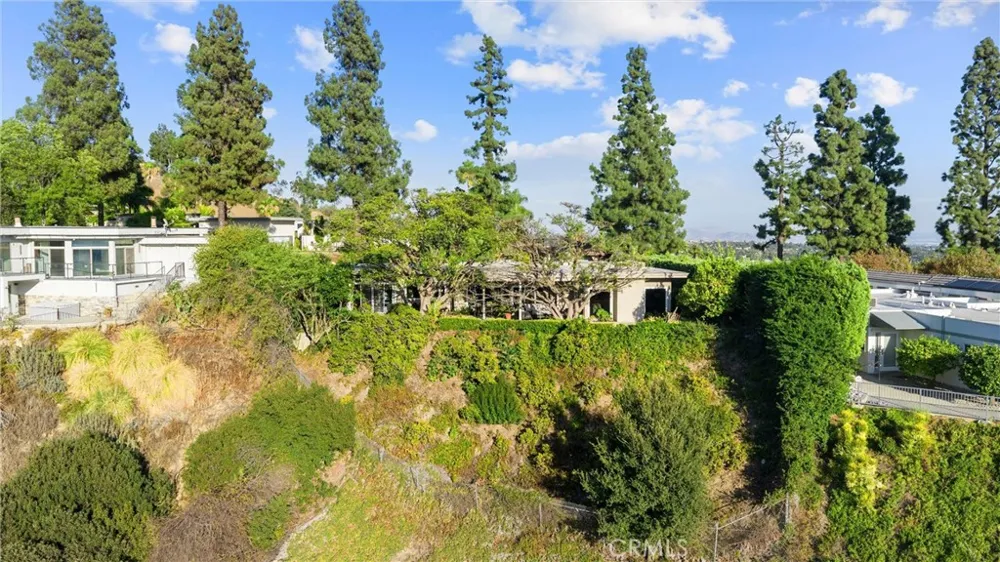 2621 Mountain Claremont, CA 91711