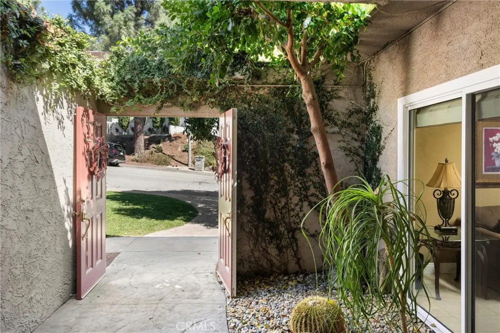2621 Mountain Claremont, CA 91711