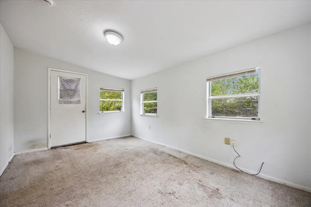 402 Bramble Drive Austin, TX 78745