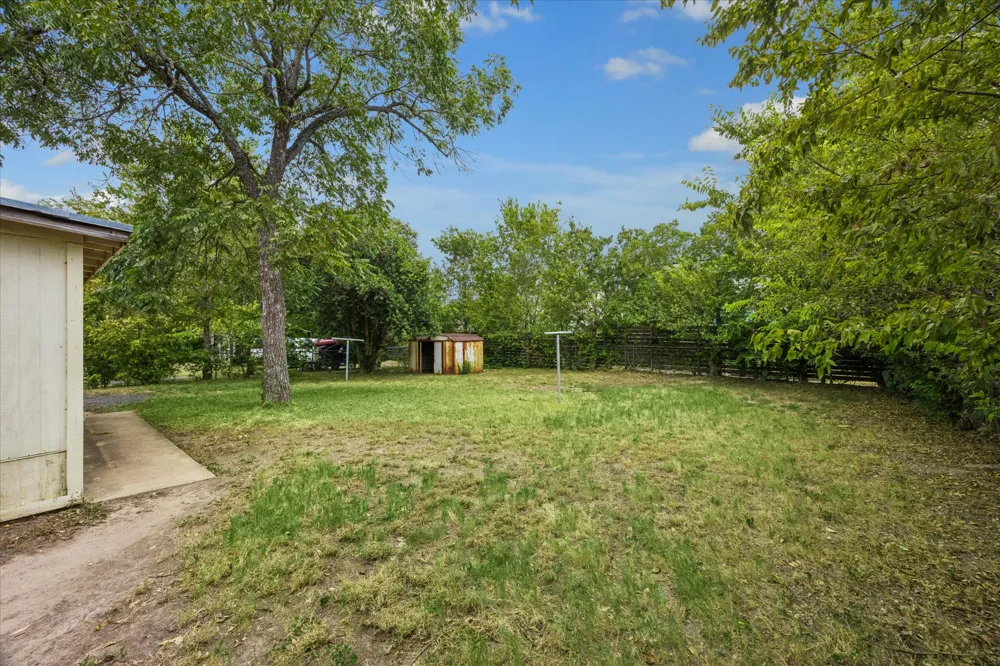 402 Bramble Drive Austin, TX 78745