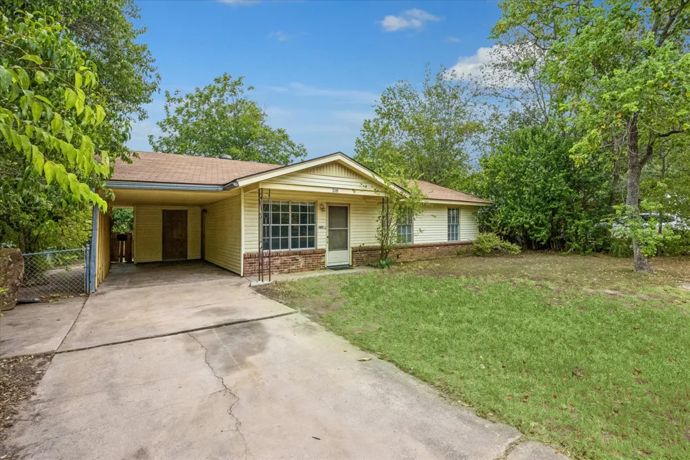 402 Bramble Drive Austin, TX 78745