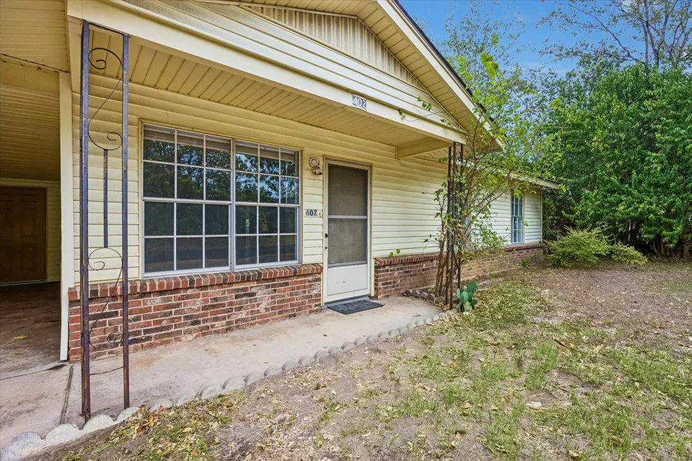 402 Bramble Drive Austin, TX 78745