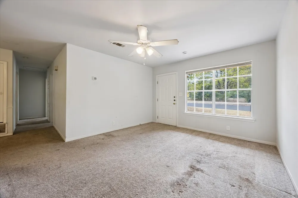 402 Bramble Drive Austin, TX 78745