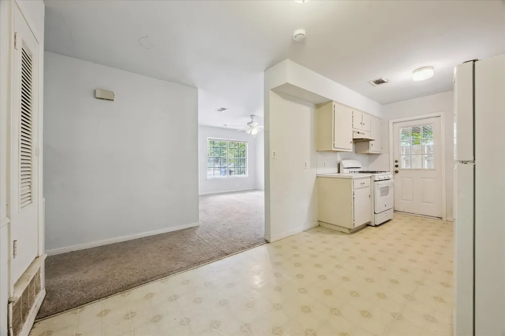 402 Bramble Drive Austin, TX 78745