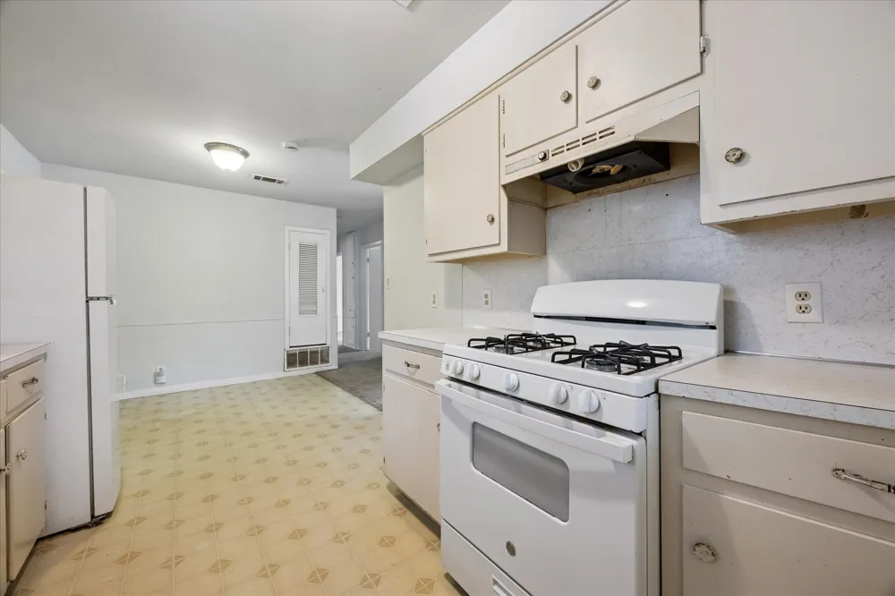 402 Bramble Drive Austin, TX 78745