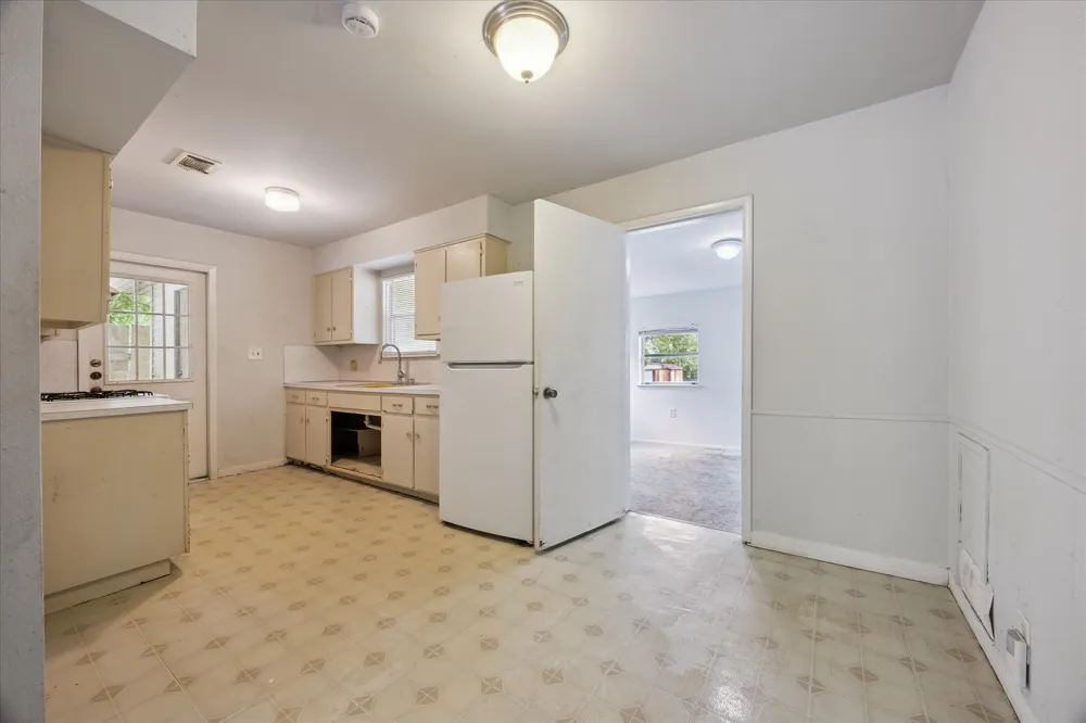 402 Bramble Drive Austin, TX 78745