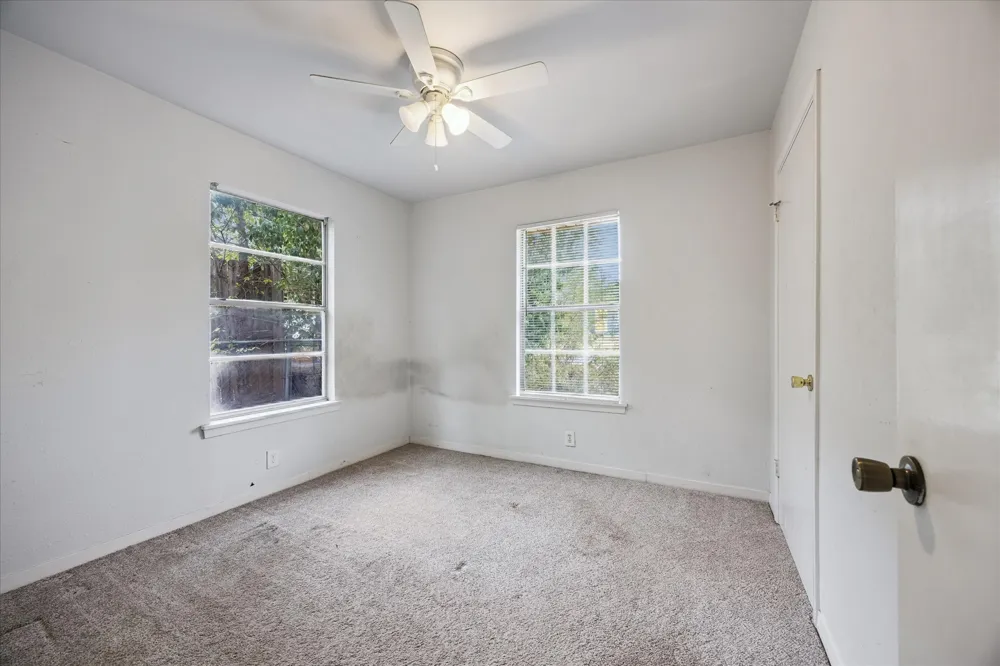 402 Bramble Drive Austin, TX 78745