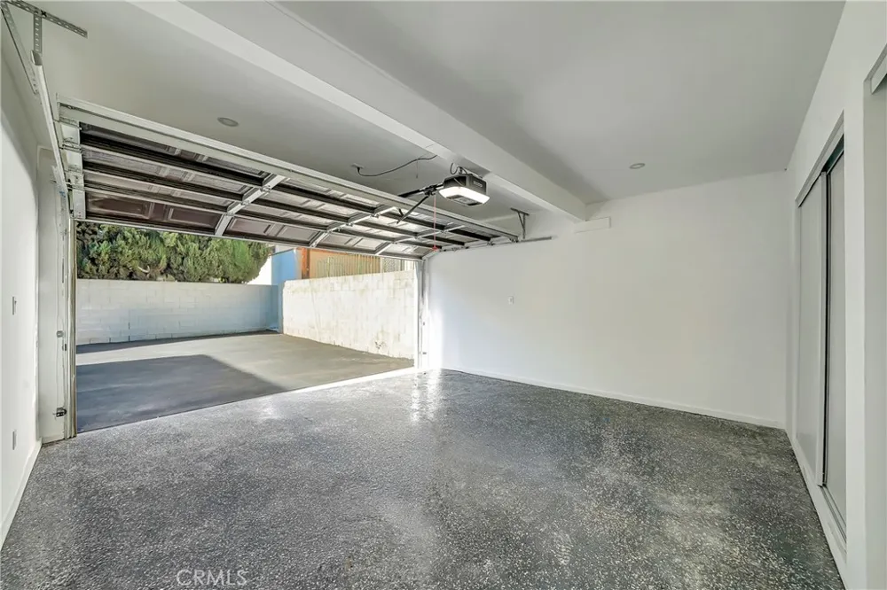 128 Lukens Place Glendale, CA 91206