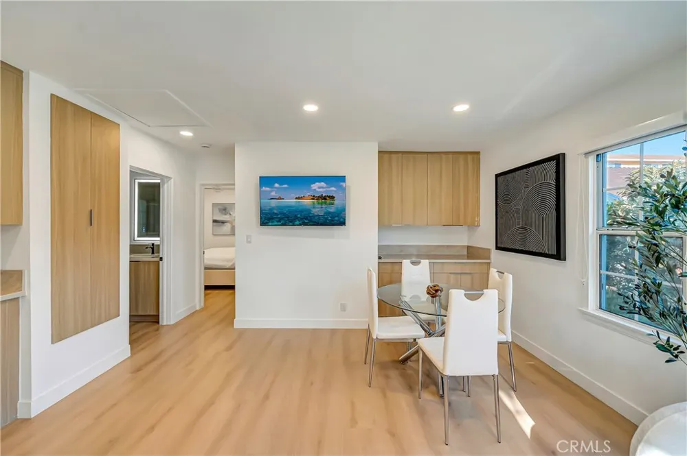 128 Lukens Place Glendale, CA 91206