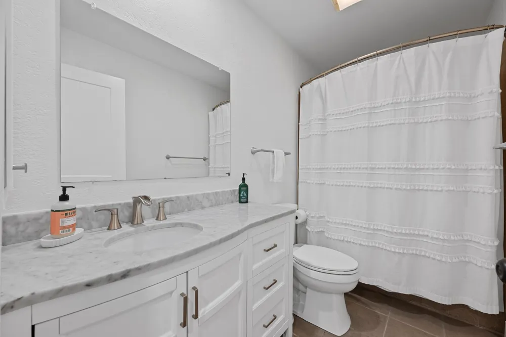 100 Lido Circle #B2 Lakeway, TX 78734
