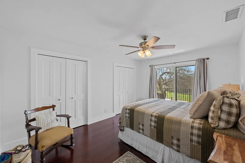 100 Lido Circle #B2 Lakeway, TX 78734