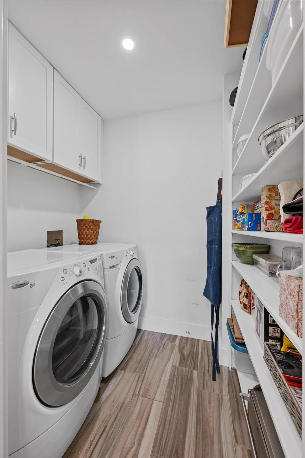 100 Lido Circle #B2 Lakeway, TX 78734