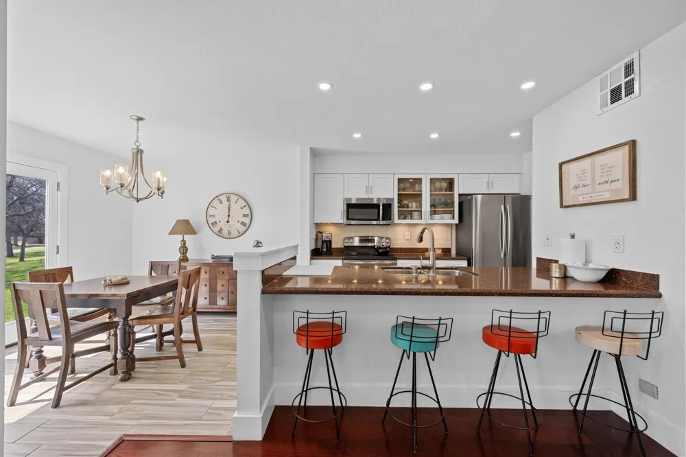 100 Lido Circle #B2 Lakeway, TX 78734