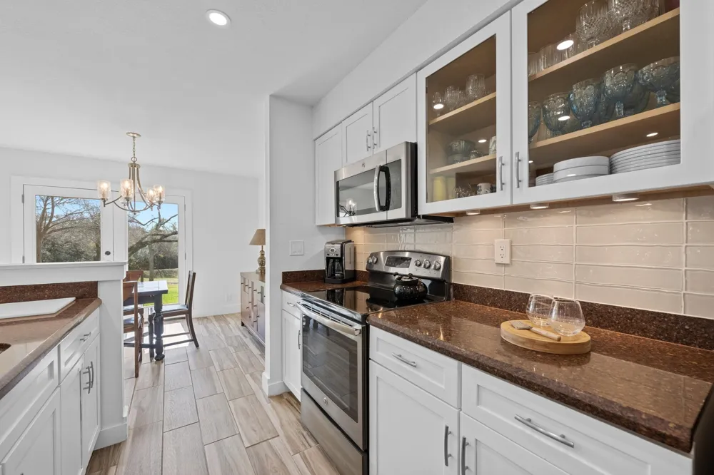 100 Lido Circle #B2 Lakeway, TX 78734