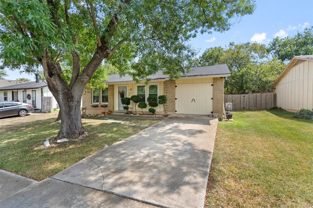 3303 Plantation Road Austin, TX 78745